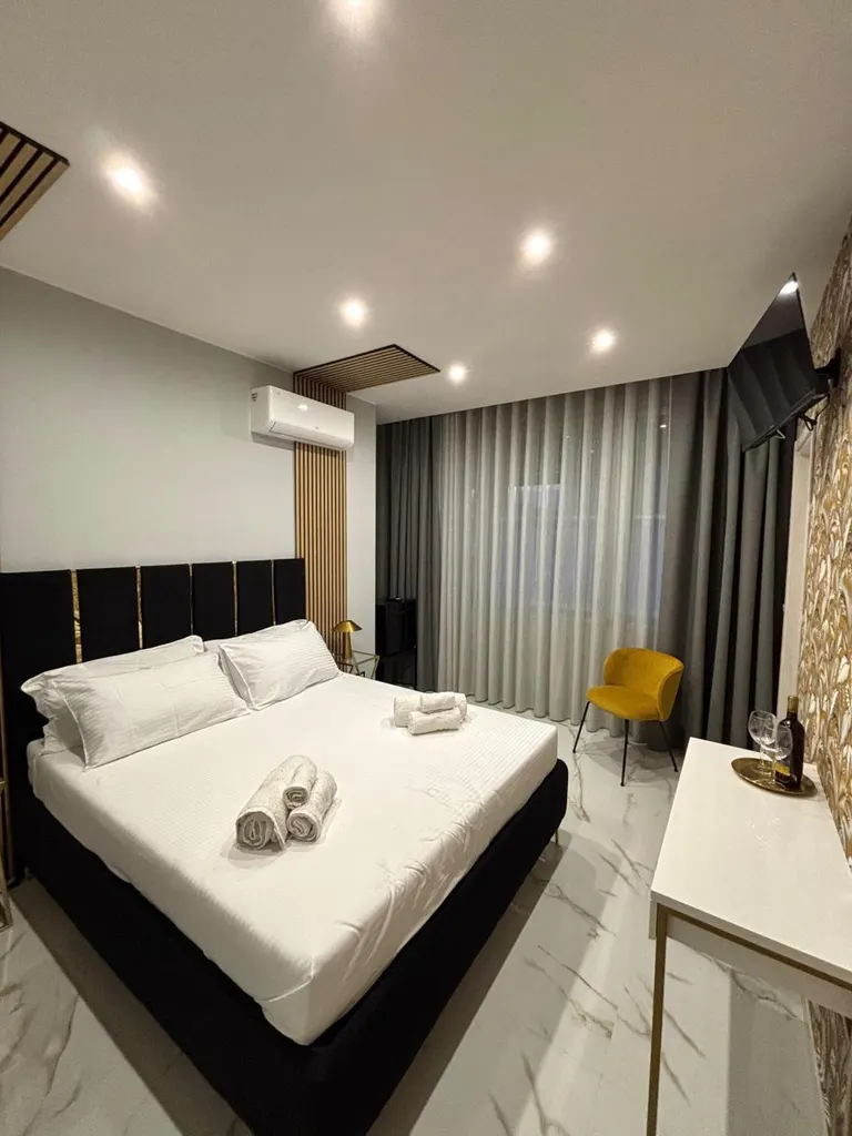 Camera Matrimoniale Superior con letto matrimoniale e vista città - foto 2